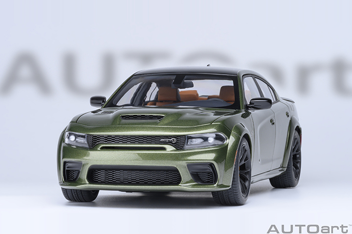 71752 1/18 DODGE CHARGER SRT HELLCAT REDEYE JAILBREAK (F8 GREEN)