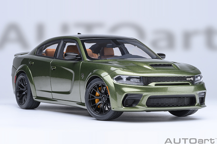 71752 1/18 DODGE CHARGER SRT HELLCAT REDEYE JAILBREAK (F8 GREEN)