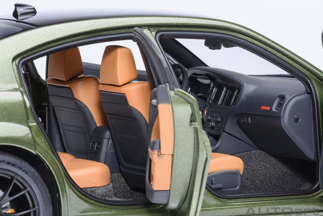 71752 1/18 DODGE CHARGER SRT HELLCAT REDEYE JAILBREAK (F8 GREEN)