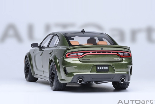 71752 1/18 DODGE CHARGER SRT HELLCAT REDEYE JAILBREAK (F8 GREEN)