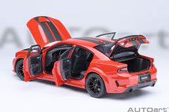 71759 1/18 DODGE CHARGER SCAT PACK WIDEBODY (TORRED)