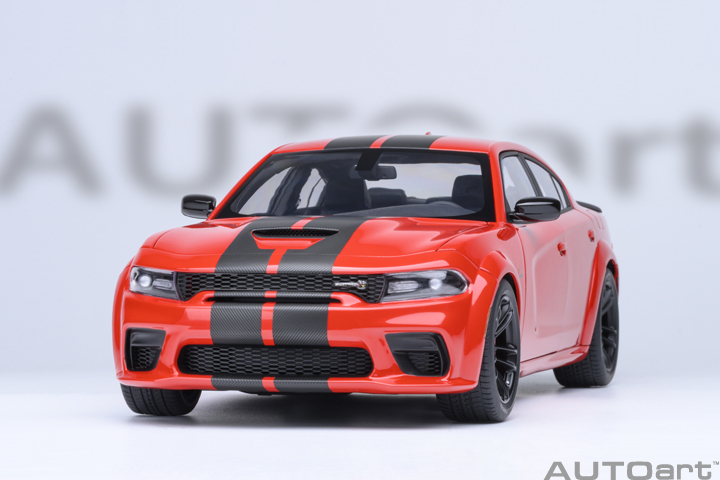 71759 1/18 DODGE CHARGER SCAT PACK WIDEBODY (TORRED)