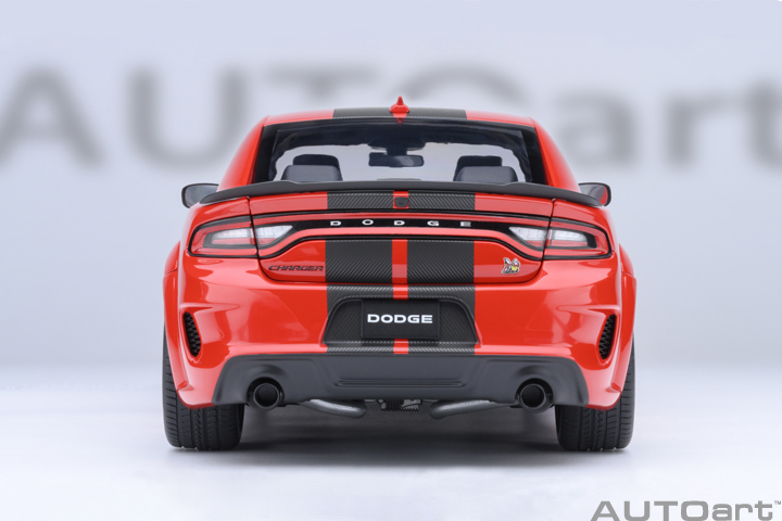 71759 1/18 DODGE CHARGER SCAT PACK WIDEBODY (TORRED)