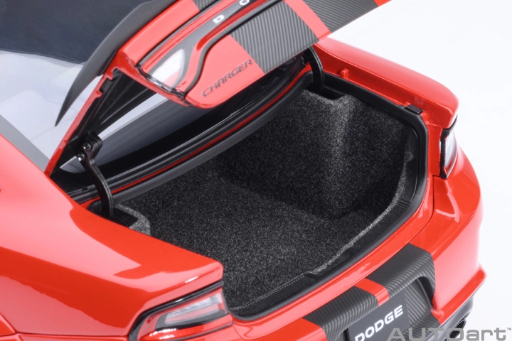 71759 1/18 DODGE CHARGER SCAT PACK WIDEBODY (TORRED)