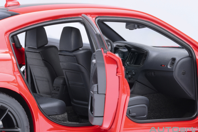 71759 1/18 DODGE CHARGER SCAT PACK WIDEBODY (TORRED)