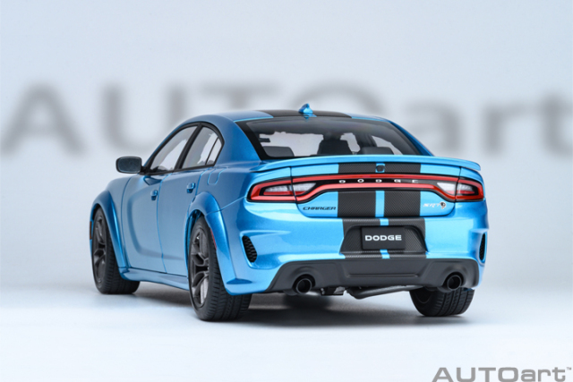 71753 1/18 DODGE CHARGER SRT HELLCAT REDEYE JAILBREAK (B5 BLUE)