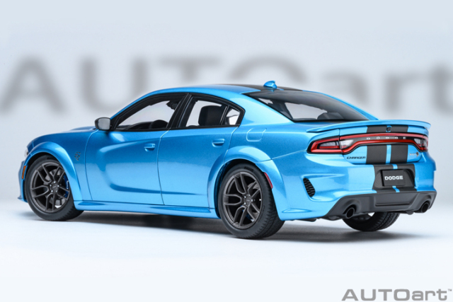 71753 1/18 DODGE CHARGER SRT HELLCAT REDEYE JAILBREAK (B5 BLUE)