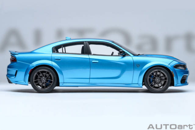 71753 1/18 DODGE CHARGER SRT HELLCAT REDEYE JAILBREAK (B5 BLUE)
