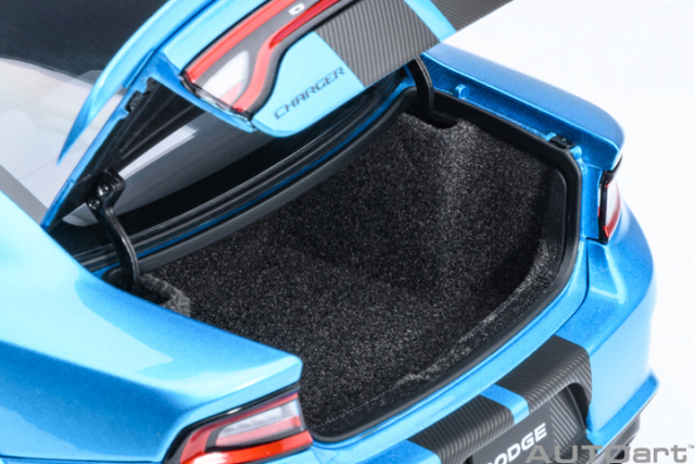 71753 1/18 DODGE CHARGER SRT HELLCAT REDEYE JAILBREAK (B5 BLUE)