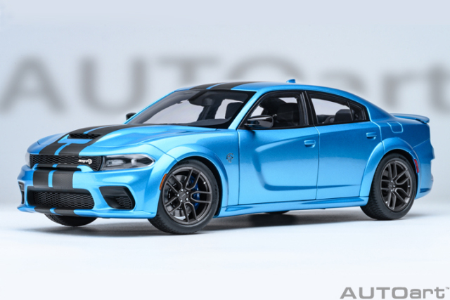 71753 1/18 DODGE CHARGER SRT HELLCAT REDEYE JAILBREAK (B5 BLUE)