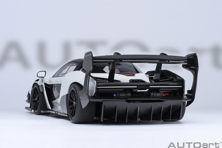 81953 1/18 McLAREN SENNA GTR (SILICA WHITE)
