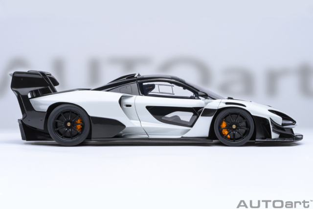 81953 1/18 McLAREN SENNA GTR (SILICA WHITE)