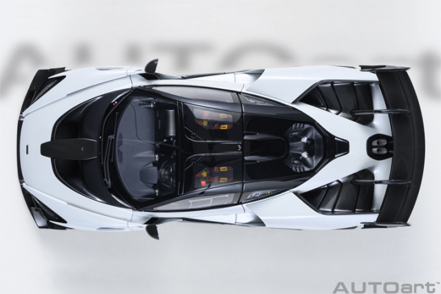 81953 1/18 McLAREN SENNA GTR (SILICA WHITE)