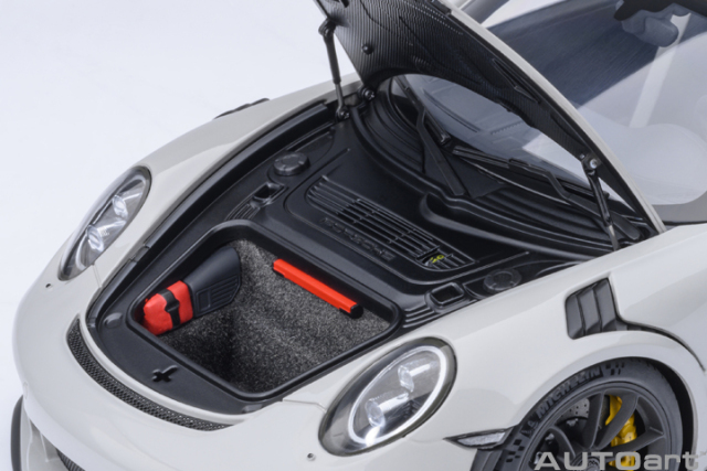 78180 1/18 PORSCHE 911 (991.2) GT3 RS ( CRAYON )