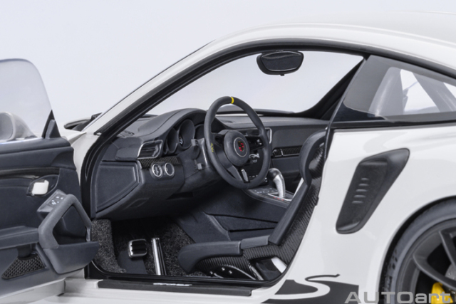 78180 1/18 PORSCHE 911 (991.2) GT3 RS ( CRAYON )