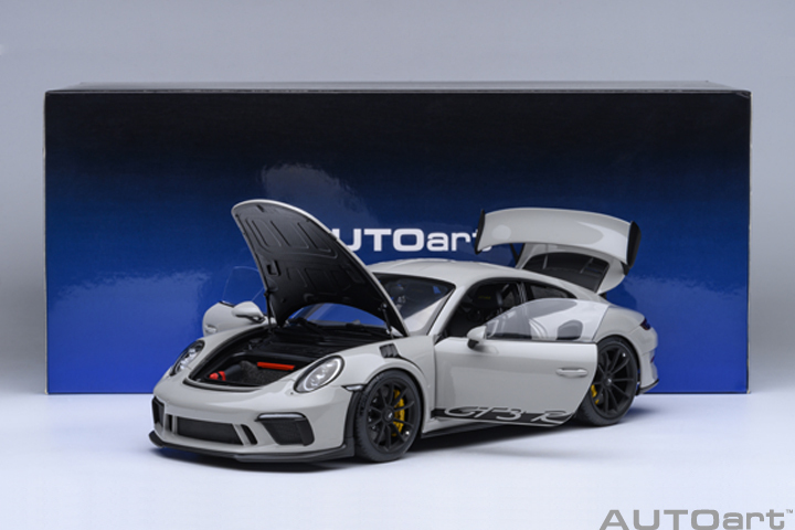 78180 1/18 PORSCHE 911 (991.2) GT3 RS ( CRAYON )
