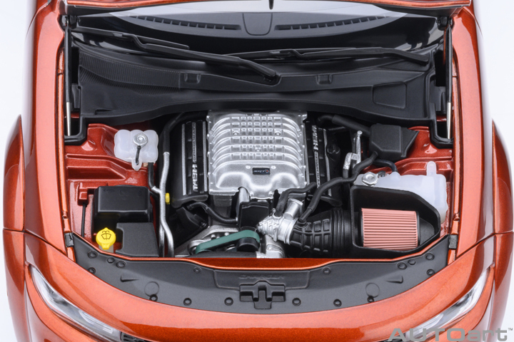 71755 1/18 DODGE CHARGER SRT HELLCAT REDEYE JAILBREAK (SINAMON STICK)