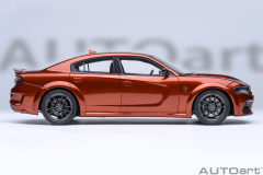 71755 1/18 DODGE CHARGER SRT HELLCAT REDEYE JAILBREAK (SINAMON STICK)