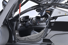 81954 1/18 McLAREN SENNA GTR (ONYX BLACK)