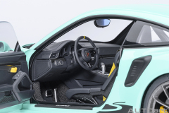 78181 1/18 PORSCHE 911 (991.2) GT3 RS ( MINT GREEN )