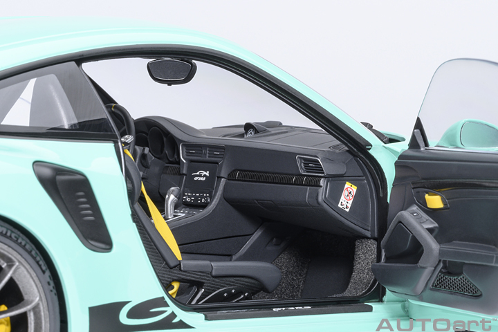 78181 1/18 PORSCHE 911 (991.2) GT3 RS ( MINT GREEN )
