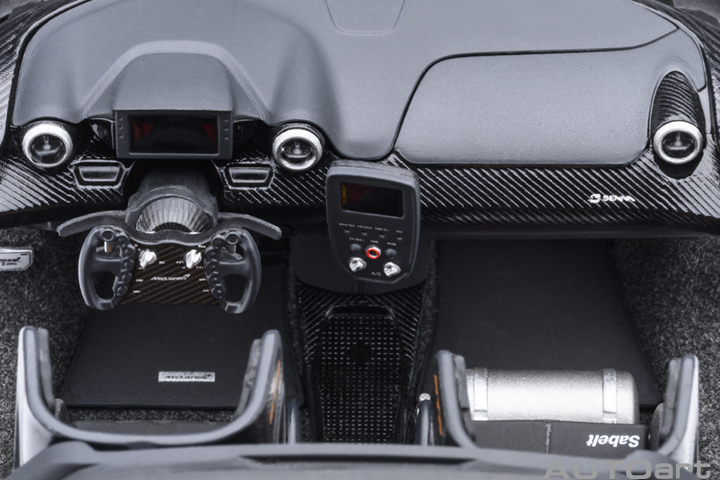 81956 1/18 McLAREN SENNA GTR (ORANGE)