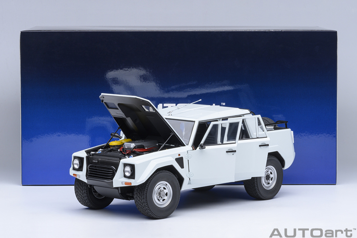 74549 1/18 LAMBORGHINI LM002 (BIANCO POLO PARK/WHITE)