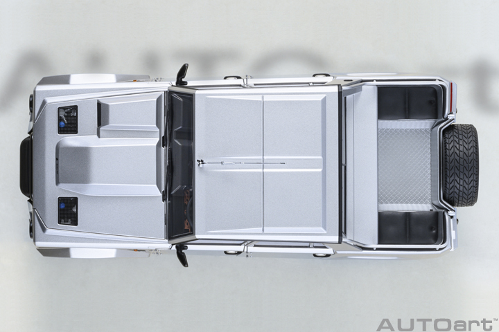 74553 1/18 LAMBORGHINI LM002 (ARGENTO/METALLIC SILVER)