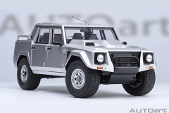 74553 1/18 LAMBORGHINI LM002 (ARGENTO/METALLIC SILVER)