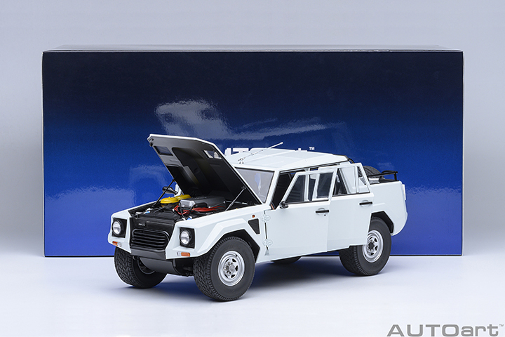 74549 1/18 LAMBORGHINI LM002 (BIANCO POLO PARK/WHITE)