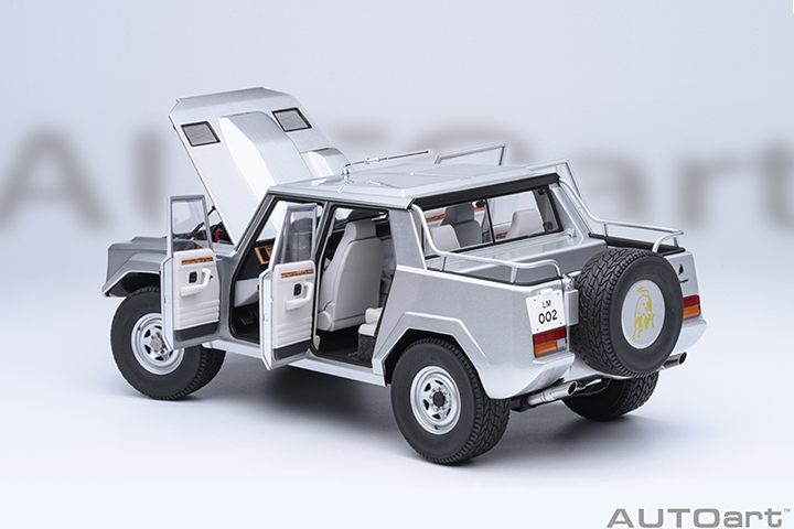 74553 1/18 LAMBORGHINI LM002 (ARGENTO/METALLIC SILVER)