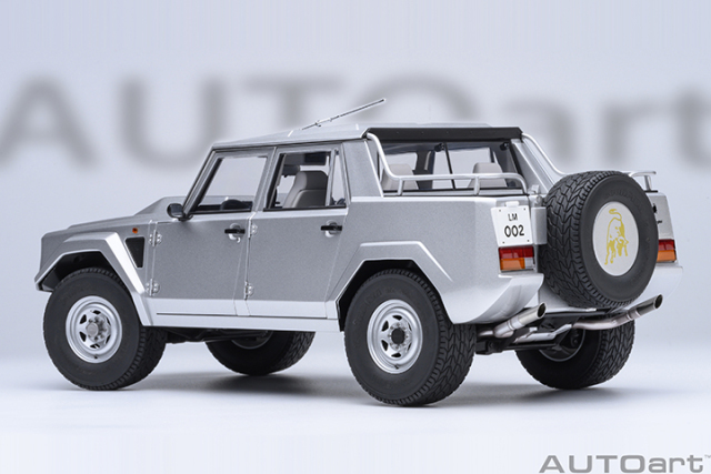 74553 1/18 LAMBORGHINI LM002 (ARGENTO/METALLIC SILVER)