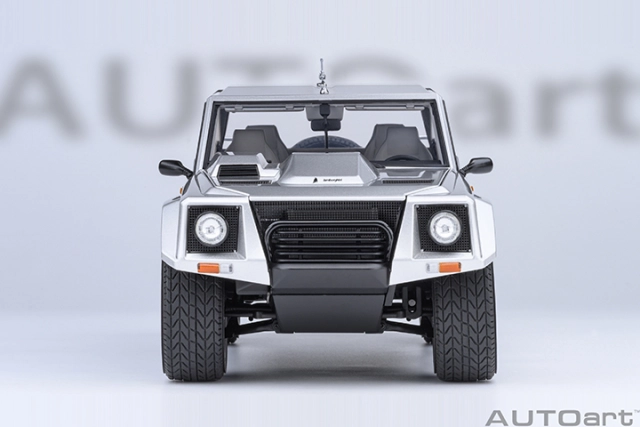 74553 1/18 LAMBORGHINI LM002 (ARGENTO/METALLIC SILVER)