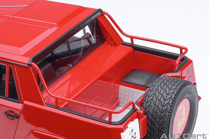 74551 1/18 LAMBORGHINI LM002 (ROSSO SIVIGLIA/RED)