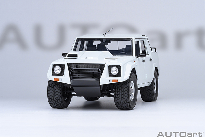 74549 1/18 LAMBORGHINI LM002 (BIANCO POLO PARK/WHITE)