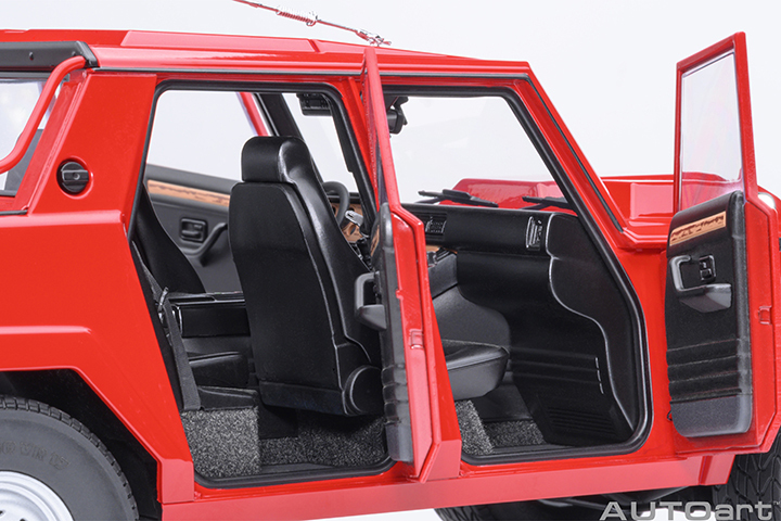 74551 1/18 LAMBORGHINI LM002 (ROSSO SIVIGLIA/RED)