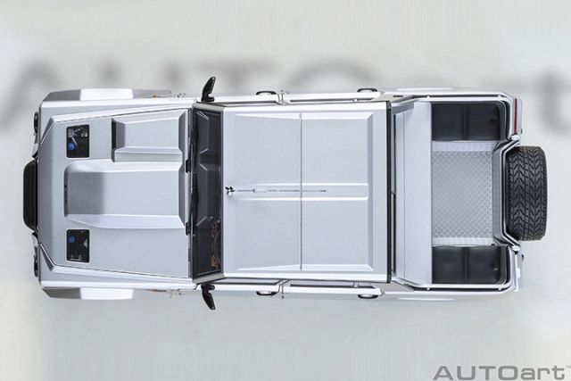 74553 1/18 LAMBORGHINI LM002 (ARGENTO/METALLIC SILVER)