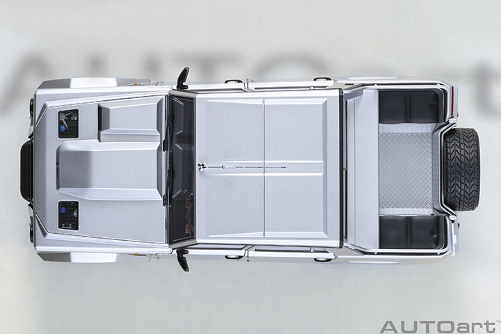 74553 1/18 LAMBORGHINI LM002 (ARGENTO/METALLIC SILVER)