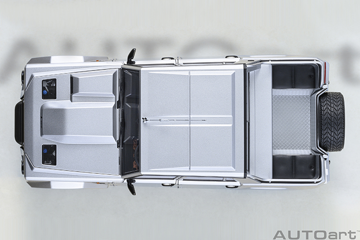 74553 1/18 LAMBORGHINI LM002 (ARGENTO/METALLIC SILVER)