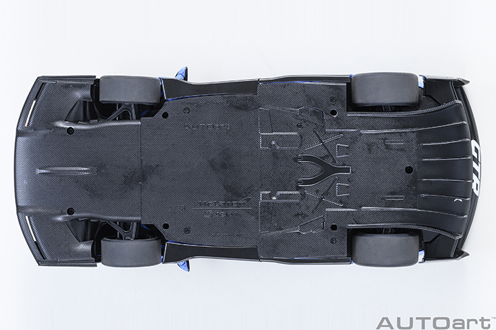 81955 1/18 McLAREN SENNA GTR PRESENTATION CAR #12