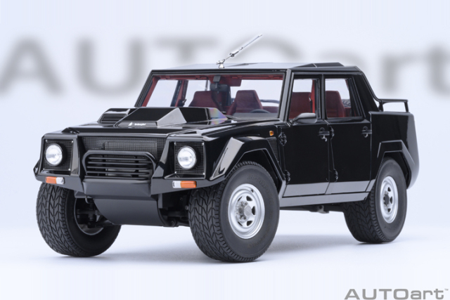 74550 1/18 LAMBORGHINI LM002 (NERO TENEBRE/BLACK)