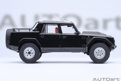 74550 1/18 LAMBORGHINI LM002 (NERO TENEBRE/BLACK)