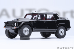 74550 1/18 LAMBORGHINI LM002 (NERO TENEBRE/BLACK)