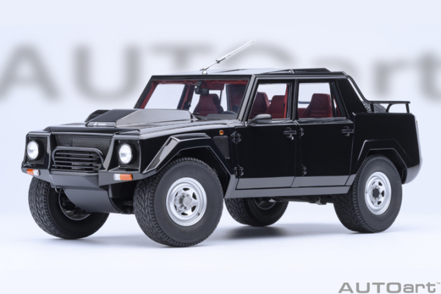 74550 1/18 LAMBORGHINI LM002 (NERO TENEBRE/BLACK)