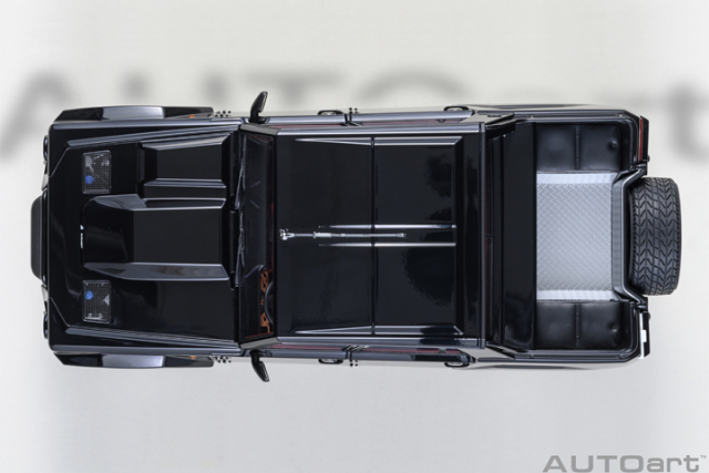 74550 1/18 LAMBORGHINI LM002 (NERO TENEBRE/BLACK)