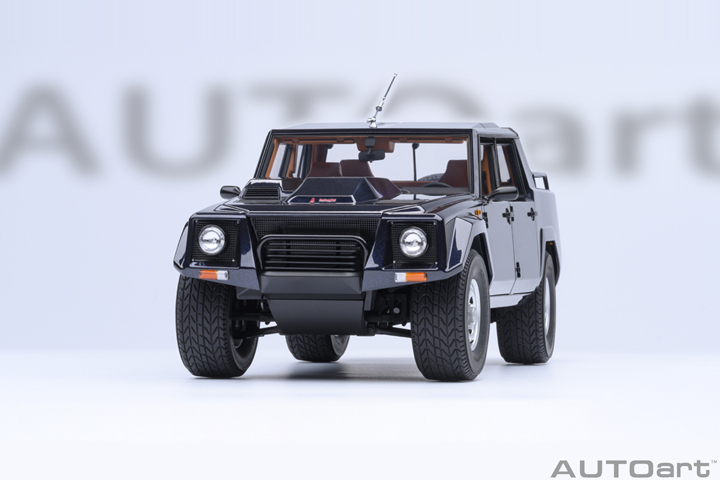 74552 1/18 LAMBORGHINI LM002 (BLU ACAPULCO METALLIC/METALLIC BLUE)