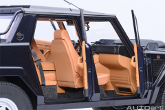 74552 1/18 LAMBORGHINI LM002 (BLU ACAPULCO METALLIC/METALLIC BLUE)