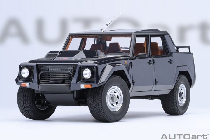 74552 1/18 LAMBORGHINI LM002 (BLU ACAPULCO METALLIC/METALLIC BLUE)