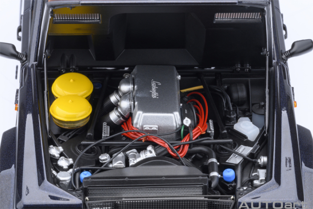 74552 1/18 LAMBORGHINI LM002 (BLU ACAPULCO METALLIC/METALLIC BLUE)