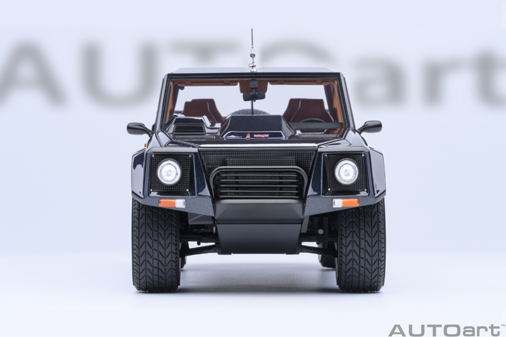 74552 1/18 LAMBORGHINI LM002 (BLU ACAPULCO METALLIC/METALLIC BLUE)